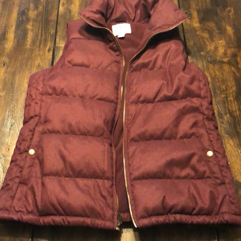 EUC Old Navy Burgundy Lined ZIP Front Vest